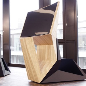 «warp» (sculptural terminal + brochure holder)