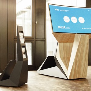 «warp» (sculptural terminal + brochure holder)